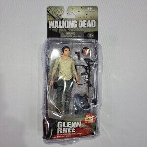 The Walking Dead Series 5 Glenn Rhee 2014 Action Figure by McFarlane Toys